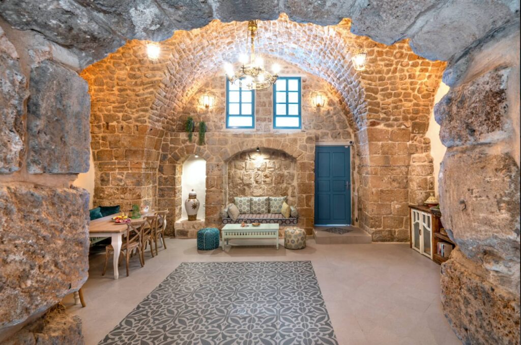 Arabesque in Acre
